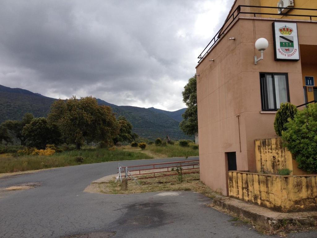 Hotel Restaurante Jarilla Екстер'єр фото