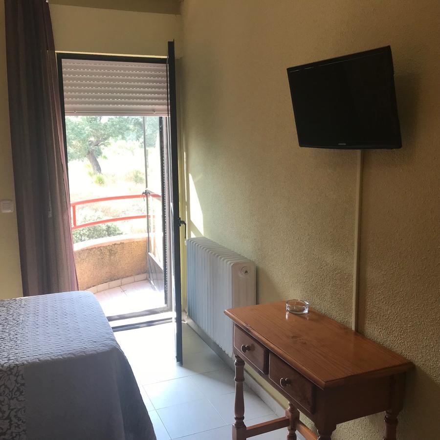 Hotel Restaurante Jarilla Екстер'єр фото