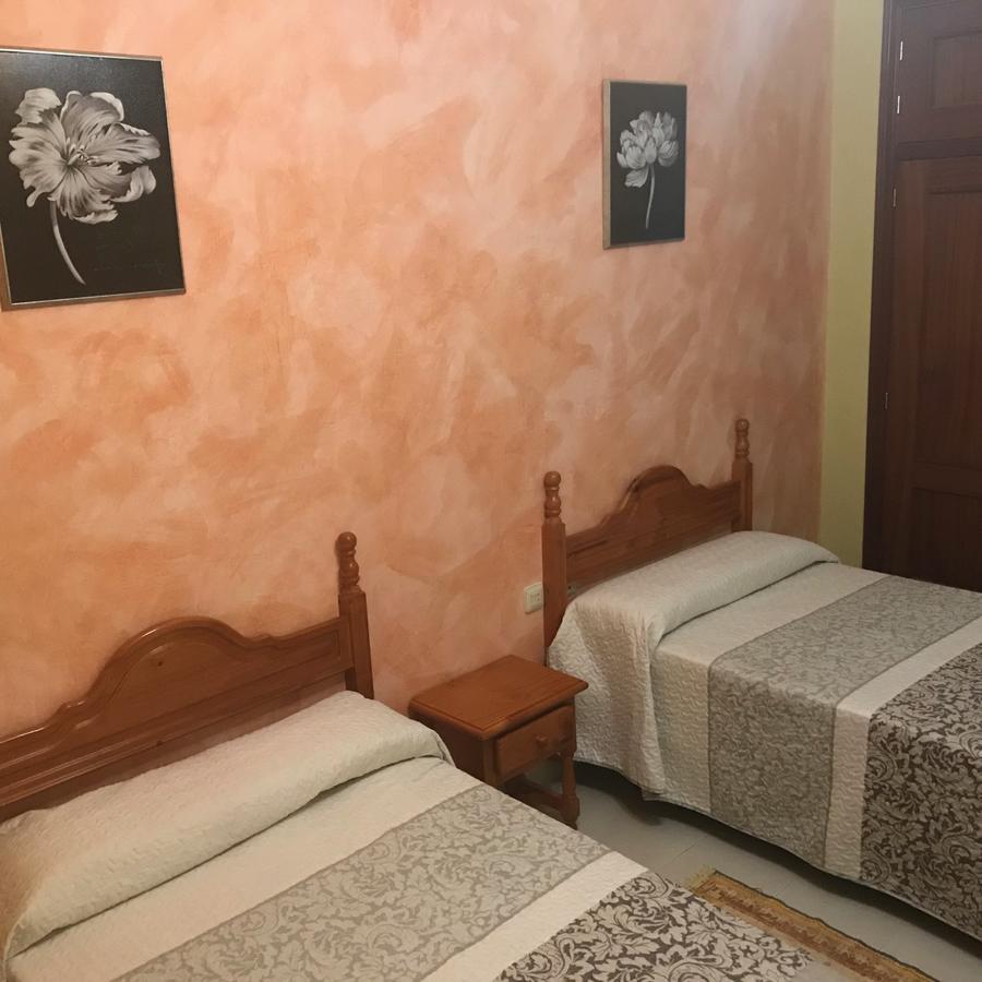 Hotel Restaurante Jarilla Екстер'єр фото